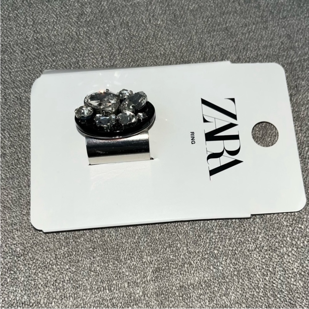 Zara Jewel Ring